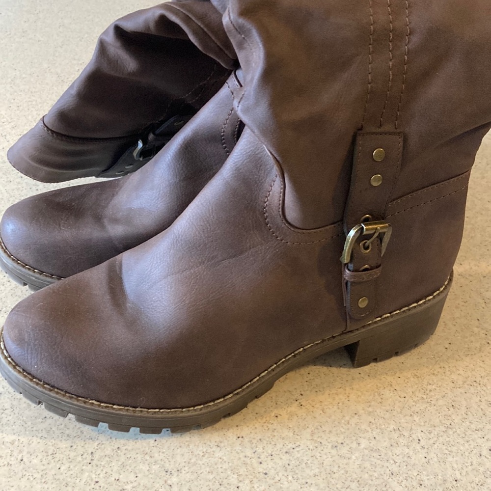 Global Win boots size 11